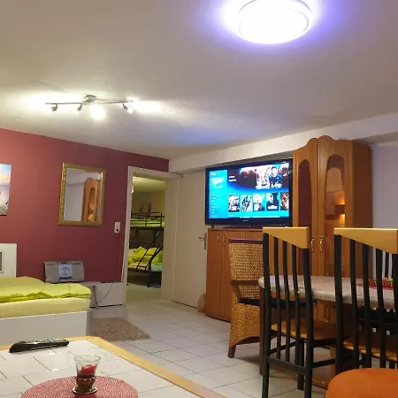 Sions Grosse Ferienwohnung Ferienwohnung Mit 3 Schlafzimmer, 2 Km Bis Zum Europapark Rust Kappel-Grafenhausen Exterior photo