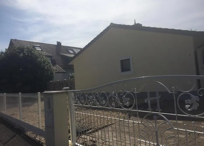 Sions Grosse Ferienwohnung Ferienwohnung Mit 3 Schlafzimmer, 2 Km Bis Zum Europapark Rust