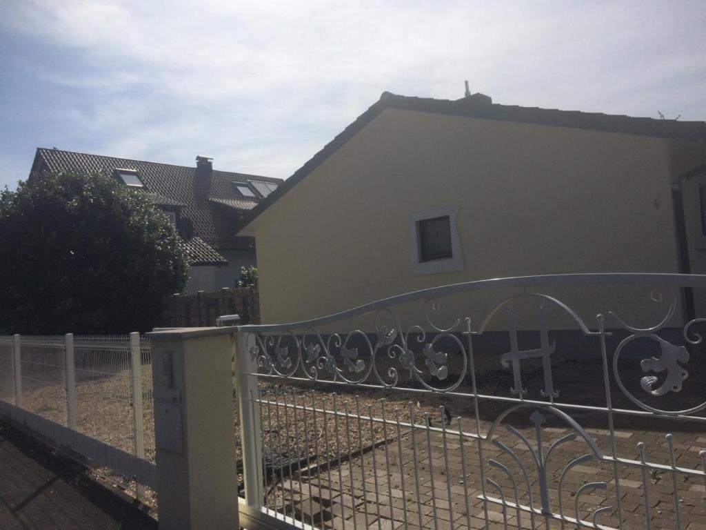 Apartment Sions Grosse Mit 3 Schlafzimmer, 2 Km Bis Zum Europapark Rust *